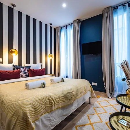 Apartment Monsieur Pigalle Paris