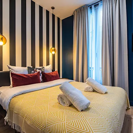Monsieur Pigalle Apartment Paris